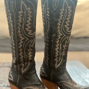 Women’s Ariat Casanova Retired Rich Deep Navy Leather Cowboy Boots 9.5B